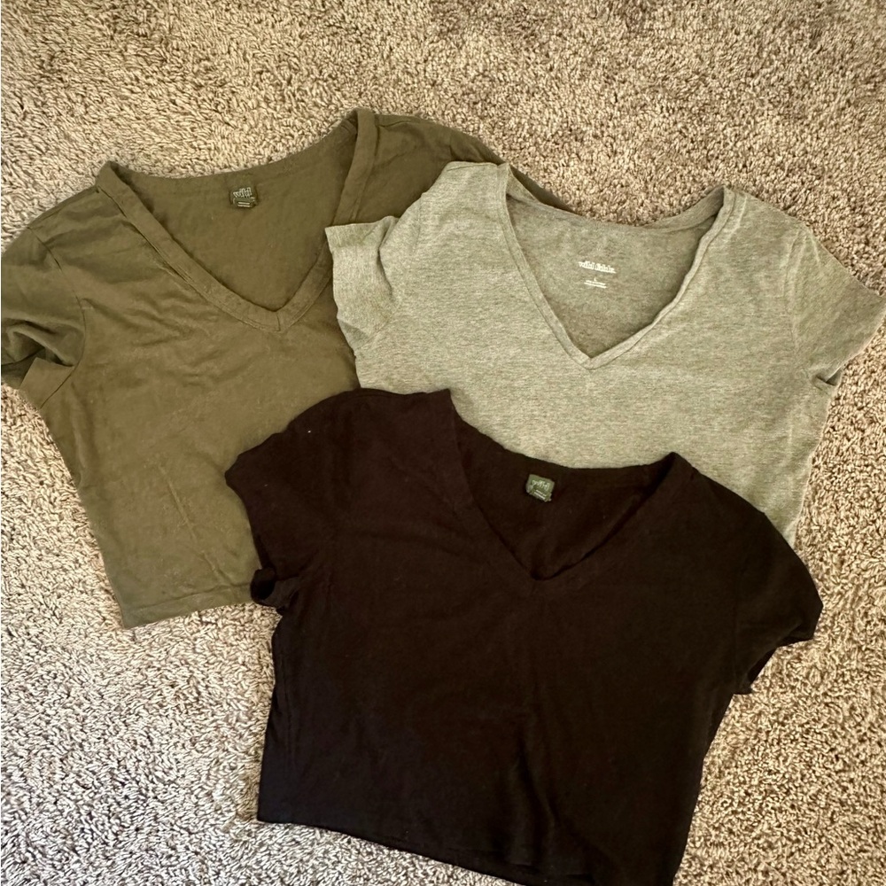 Wild Fable V-Neck Crop Top bundle